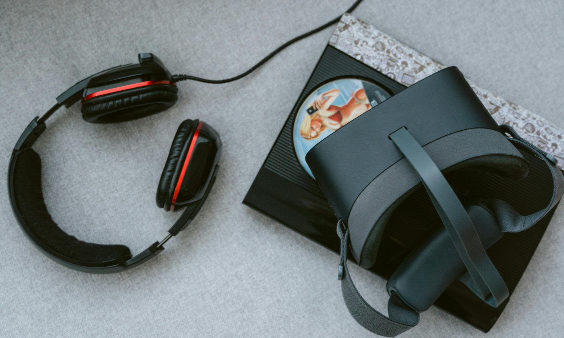 How to Access Decentraland on Oculus Quest 2 Headset